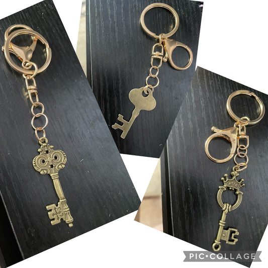 Handmade Key Keychain – Bronze Crown Key Charm