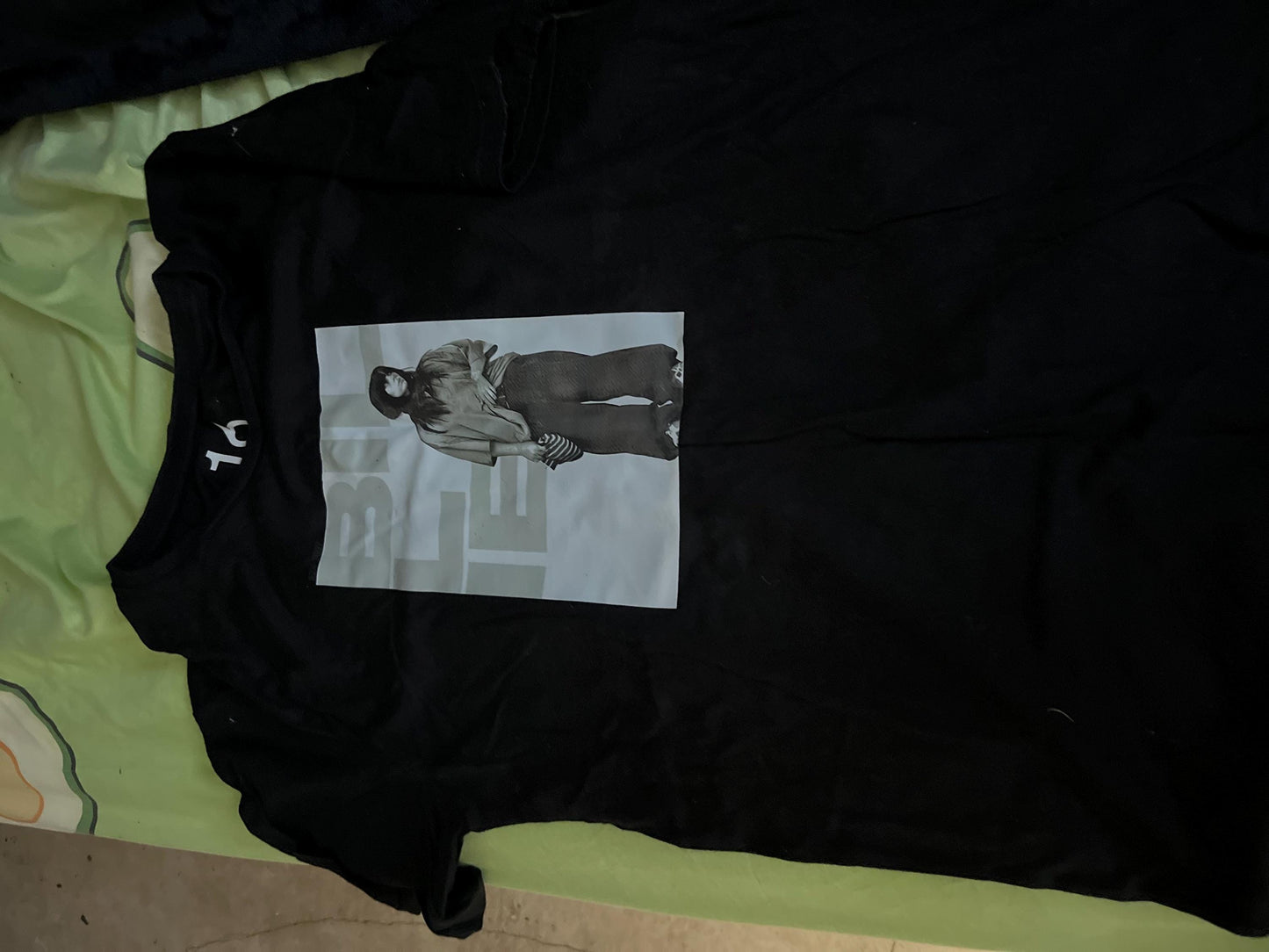 Kids "Billie" Graphic Tee: Trendy Music-Inspired Shirt