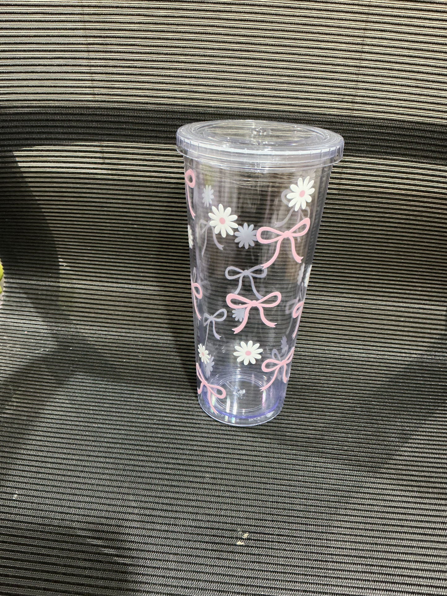 Bow tumblers