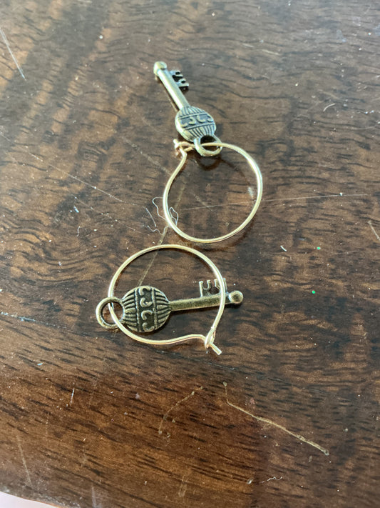 Key #2 Hoops