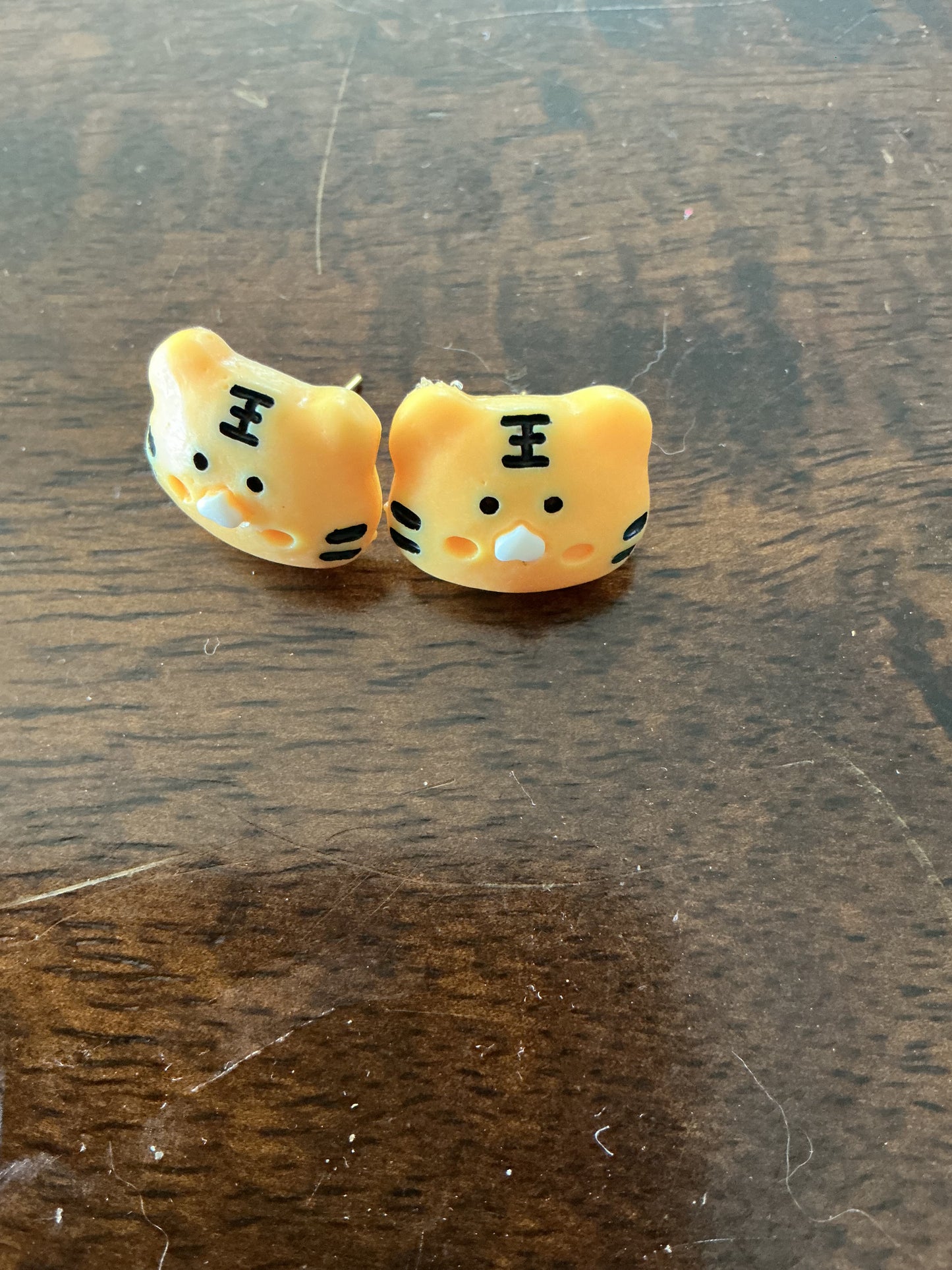 Tiger Studs